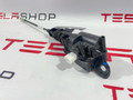 электропривод замка капота Tesla Model 3 1 поколение 2022, 1098789-00-D, 1098790-00-D, 1500398-00-H - фото №3