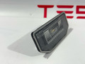 подсветка номера Tesla Model 3 1 поколение 2019, 1449730-00-B - фото №2