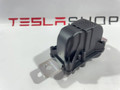 пиропатрон основной батареи Tesla Model 3 1 поколение 2021, 1064689-00-J, 1095158-00-C, 1095154-00-C - фото №4