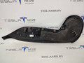 Накладка декоративная сиденья пассажира правая нижняя Tesla Model S 1 поколение [рестайлинг] 2018, 1067405-00, 1067689-00 - фото №2