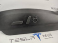 Накладка декоративная сиденья водителя левая нижняя Tesla Model S 1 поколение [рестайлинг] 2018, 1551854-01, 1088964-00, 1097518-00 - фото №2