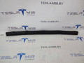 Уплотнитель стекла Tesla Model S 1 поколение [рестайлинг] 2018, 1038407-00, 1038408-00 - фото №2
