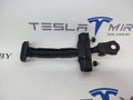 ограничитель открывания двери задней Tesla Model Y 1 поколение 2021, 1500684-00 - фото №2