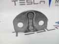 Петля (ригель) замка двери Tesla Model Y 1 поколение 2021, 1525919-00 - фото №2