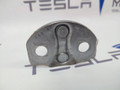 Петля (ригель) замка двери Tesla Model Y 1 поколение 2021, 1525919-00 - фото №2
