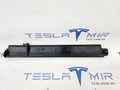 Заслонка корпуса центрального люверса правая Tesla Model 3 1 поколение 2020, 1076732-00, 1098097-00 - фото №2
