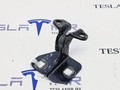 петля двери Tesla Model S 1 поколение [2-й рестайлинг] 2022, 6009552-01, 6009552-00, 1695208-00 - фото №2