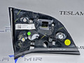фонарь крышки багажника правый Tesla Model Y 1 поколение 2021, 1077402-00, 1077404-00, 1502089-00, 1077402-96 - фото №3