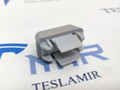 Крепление (крючок) солнцезащитного козырька Tesla Model Y 1 поколение 2022, 1533088-00 - фото №2