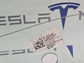 стекло двери передней правой Tesla Model S 1 поколение [2-й рестайлинг] 2022, 1588352-00 - фото №2
