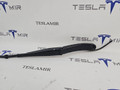 щеткодержатель (поводок стеклоочистителя, дворник) Tesla Model S 1 поколение [2-й рестайлинг] 2022, 1562225-00, 1562217-00, 1562221-00 - фото №2