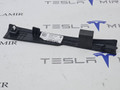 Накладка стойки А (дверного проема) - средняя часть правая Tesla Model S 1 поколение [2-й рестайлинг] 2022, 1566077-00 - фото №2