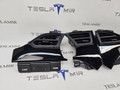 Декоративная накладка центральной консоли Tesla Model X 1 поколение 2018, 1096877-00, 1096878-00, 1042772-12, 1042773-12, 1042774-12, 1042774-00 - фото №3