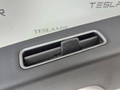 Накладка стойки B внутренняя правая нижняя Tesla Model X 1 поколение 2018, 1035971-01, 1052877-00 - фото №3