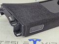 Накладка стойки B внутренняя правая верхняя Tesla Model X 1 поколение 2018, 1045664-02, 1035954-16, 1080487-01 - фото №2