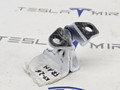 петля двери Tesla Model S 1 поколение [2-й рестайлинг] 2022, 6009552-01, 6009552-00, 1695208-00 - фото №3