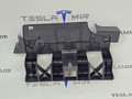Кронштейн крепления обшивки багажника правый Tesla Model 3 1 поколение 2023, 1470963-00 - фото №2