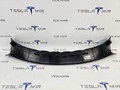 накладка двери (крышки) багажника Tesla Model 3 2 поколение 2024, 1734044-20, 1734044-00 - фото №2
