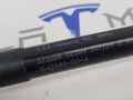 Амортизатор (упор) капота Tesla Model 3 2 поколение 2024, 1645989-00 - фото №2