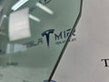 стекло двери передней левой Tesla Model 3 1 поколение 2022, 43R-014955, 1077900-99, 1513802-00, 1568570-00, 1077900-00 - фото №3
