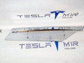 Накладка хром люверса правая нижняя Tesla Model S 1 поколение [рестайлинг] 2019, 1056381-00, 1056377-00 - фото №2