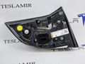 фонарь крышки багажника правый Tesla Model 3 1 поколение 2023, 1077402-00, 1077404-00, 1502089-00, 1077402-96 - фото №3