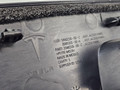 Крышка в корыто Tesla Model Y 2 поколение 2025, 1516185-00, 1940219-00, 2045163-00, 1940218-00 - фото №4