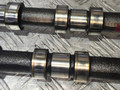 распредвал Land Rover Freelander 2 поколение (2006 - 2010), 2.2 л., 224DT, дизель, LR021914, XR858319, 1692282, 1692283, 0801FZ, LR021913, XR858318, 0801FY - фото №4