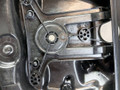 стеклоподъемник передний правый Mercedes-Benz C-Класс W205/S205/C205 2014, 2.0 л., M 274.920, бензин, АКПП, белый, седан, задний привод, правый руль, A0997660500, A2057204823 - фото №2
