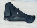 водосток планки обтекателя (жабо) прав. BMW 6 серия F06/F12/F13 2013, 4.4 л., N63 B44 B, бензин, black sapphire metallic (475), 51717216978, 7216978 - фото №4