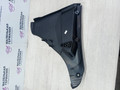 планка под капот BMW 6 серия F06/F12/F13 2013, 4.4 л., N63 B44 B, бензин, black sapphire metallic (475), 64316987606, 6987606 - фото №4