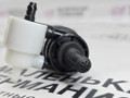 насос (моторчик) омывателя стекла BMW X5 F15 2014, 3.0 л., N57 D30 A, дизель, АКПП, mineralweiss metallic (a96), полный привод, правый руль, 67127388349, 7388349 - фото №4