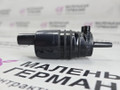 насос (моторчик) омывателя стекла BMW X1 F48 2016, 2.0 л., B47 C20 A, дизель, АКПП, alpinweiss 3 (300), передний привод, правый руль, 67127388349, 7388349 - фото №5