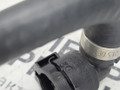 патрубок радиатора BMW 6 серия F06/F12/F13 2012, 4.4 л., N63 B44 B, бензин, АКПП, alpinweiss 3 (300), хетчбэк 5 дв., задний привод, правый руль, 17127592872, 17127619711, 7619711, 7592872, 7576362 - фото №15