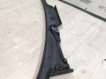 Планка обтекателя (Жабо) BMW 6 серия F06/F12/F13 2012, 4.4 л., N63 B44 B, бензин, АКПП, alpinweiss 3 (300), хетчбэк 5 дв., задний привод, правый руль, 51717227346, 7227346 - фото №3