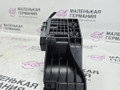 педаль Mercedes-Benz C-Класс W204 [рестайлинг] W204.048 2012, 1.8 л., M 271.860, бензин, АКПП, 149 белый, седан, задний привод, правый руль, A2043000204 - фото №6