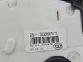 замок двери передней левой Volkswagen Passat B8 2015, 1.8 л., CJSA, бензин, робот, 2t/c9x чёрный перламутр, седан, правый руль, 5NC837015D - фото №9