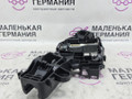 скелет ручки двери передней левой Volkswagen Passat B8 2015, 1.8 л., CJSA, бензин, робот, 2t/c9x чёрный перламутр, седан, правый руль, 510837811D - фото №5