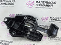 педаль тормоза Volkswagen Passat B8 2015, 1.8 л., CJSA, бензин, робот, 2t/c9x чёрный перламутр, седан, правый руль, 5Q2723058AB, 5Q2723143 - фото №7