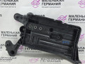 полка аккумулятора Volkswagen Passat B8 2015, 1.8 л., CJSA, бензин, робот, 2t/c9x чёрный перламутр, седан, правый руль, 5Q0915321H, 5Q0915321J - фото №2