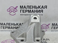 кронштейн двигателя BMW 6 серия F06/F12/F13 2012, 4.4 л., N63 B44 B, бензин, АКПП, alpinweiss 3 (300), хетчбэк 5 дв., задний привод, правый руль, 22116775904, 6775904 - фото №2