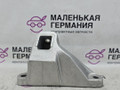 кронштейн двигателя BMW 6 серия F06/F12/F13 2012, 4.4 л., N63 B44 B, бензин, АКПП, alpinweiss 3 (300), хетчбэк 5 дв., задний привод, правый руль, 22116775904, 6775904 - фото №4