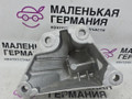 кронштейн двигателя BMW 6 серия F06/F12/F13 2012, 4.4 л., N63 B44 B, бензин, АКПП, alpinweiss 3 (300), хетчбэк 5 дв., задний привод, правый руль, 22116775904, 6775904 - фото №7