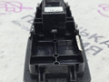 кнопка стеклоподъемника двери передней левой BMW 1 серия F20/F21 F20 2013, 3.0 л., N55 B30 A, бензин, АКПП, 300, u300 — alpinweiss iii, хетчбэк 5 дв., задний привод, правый руль, 61319208107, 9208107, 7283835, 51417240421, 7240421 - фото №7
