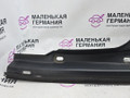 планка под капот BMW M5 F10 2012, 4.4 л., S63 B44 B, бензин, робот, 300 alpinweiss 3, седан, задний привод, правый руль, 51767019804, 7019804 - фото №6