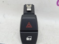 кнопка аварийной сигнализации BMW M5 F10 2012, 4.4 л., S63 B44 B, бензин, робот, 300 alpinweiss 3, седан, задний привод, правый руль, 61319161896, 9161896 - фото №2