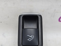 кнопка открытия багажника Mercedes-Benz E-Класс W212/S212/C207/A207 W212 2012, 1.8 л., M 271.860, бензин, АКПП, 040 черный, седан, задний привод, правый руль, A2129059300 - фото №3