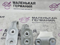 крепление ( кронштейн ) крыла BMW M5 F10 2012, 4.4 л., S63 B44 B, бензин, робот, 300 alpinweiss 3, седан, задний привод, правый руль, 41357207204, 41357207206, 41357207208, 7207204, 7207206, 7207208 - фото №2