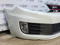 бампер передний Volkswagen Golf GTI 6 поколение 2011, 2.0 л., CCZB, бензин, робот, b4/b9a белый, хетчбэк 5 дв., передний привод, правый руль, 5K0807217CD, 5K0807221T, 5K0607261, 5K0807262, 5K0941699C, 5K0941700C, 5K0853677C, 5K0955978A, 5K0955970, 5K0853651AK - фото №5