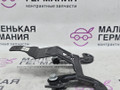 кронштейн (крепление) Volkswagen Golf GTI 6 поколение 2011, 2.0 л., CCZB, бензин, робот, b4/b9a белый, хетчбэк 5 дв., передний привод, правый руль, 5K2906285, 5K2906285KKE, 5K2906257B - фото №3